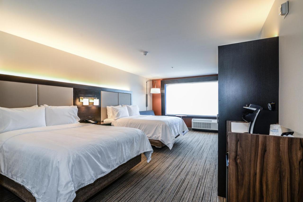 Holiday Inn Express Flint-Campus Area By Ihg Dış mekan fotoğraf