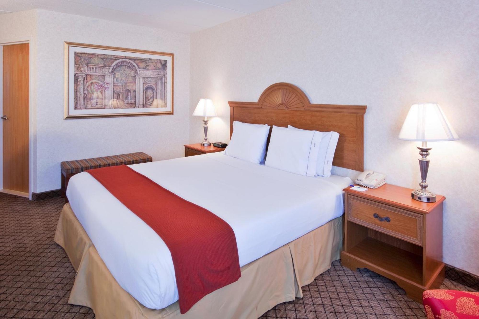 Holiday Inn Express Flint-Campus Area By Ihg Dış mekan fotoğraf